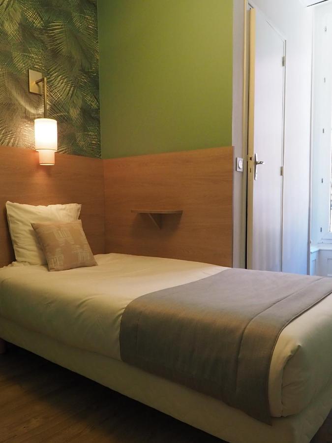 Hotel Du Dauphin Lione Esterno foto