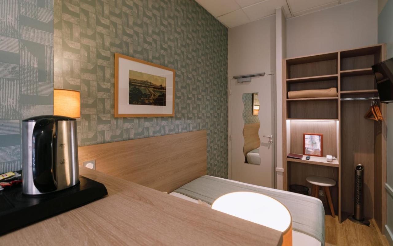 Hotel Du Dauphin Lione Esterno foto